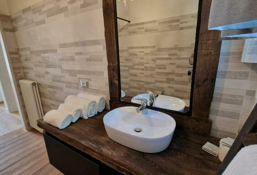 My Holiday Lake House La Gemma