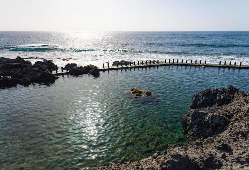 Sea View Apartment In Alcalá