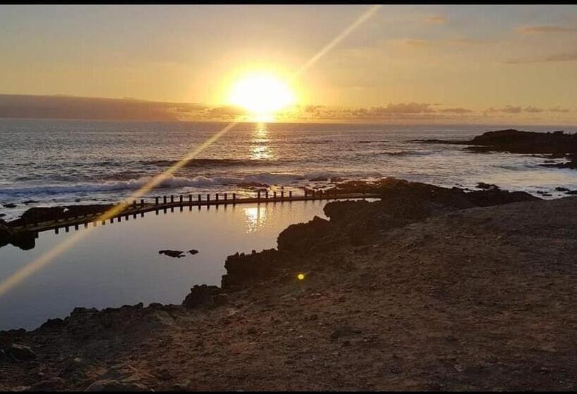Sea View Apartment In Alcalá