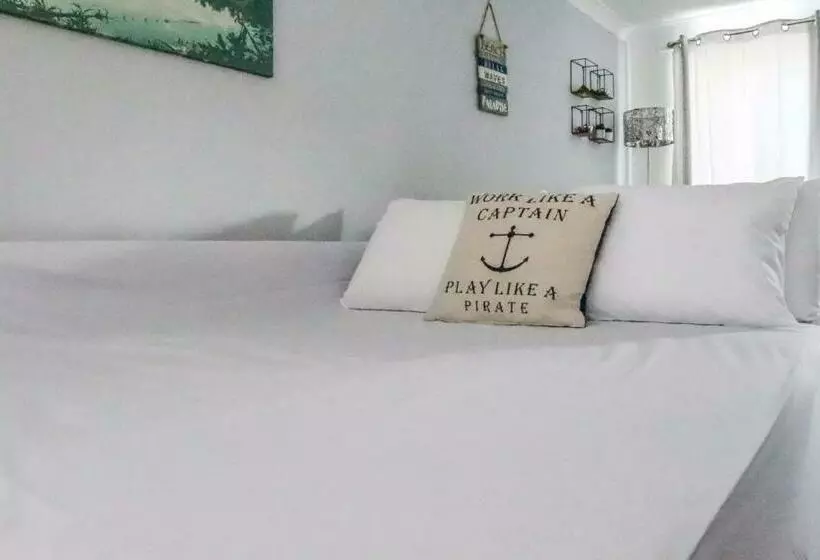 Sea Crest Retreat   Modern   2 Br   Sa   By The Sea