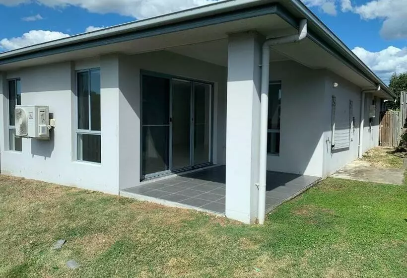 Upper Coomera Castle 1