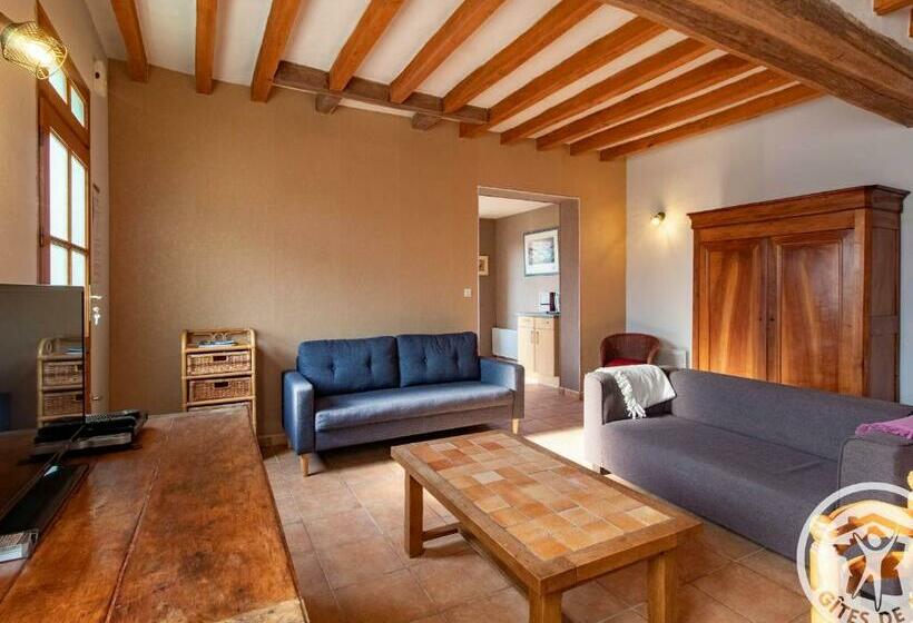 Gîte Familial Près De La Loire Avec Grand Jardin, Parking Privé, Proche Saumur Et Activités Nautique