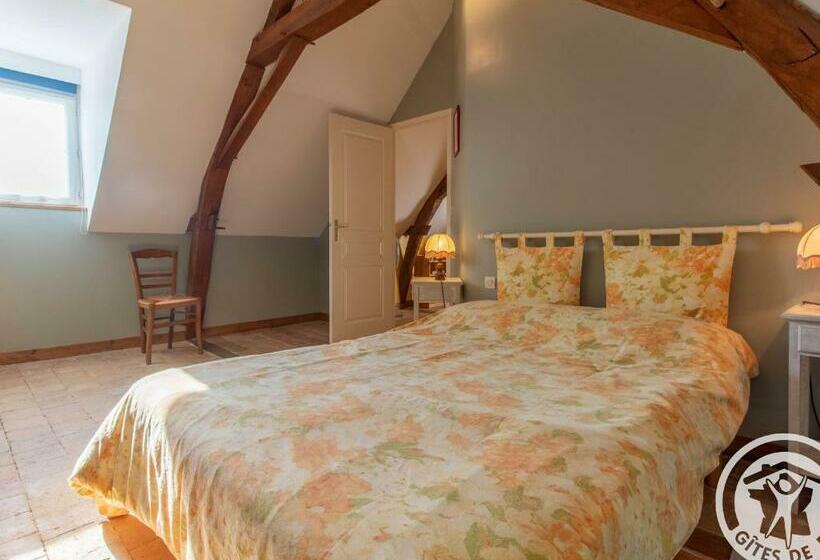 Gîte Familial Près De La Loire Avec Grand Jardin, Parking Privé, Proche Saumur Et Activités Nautique