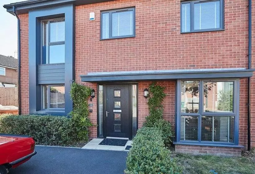 Host Stay Greenfinch Road