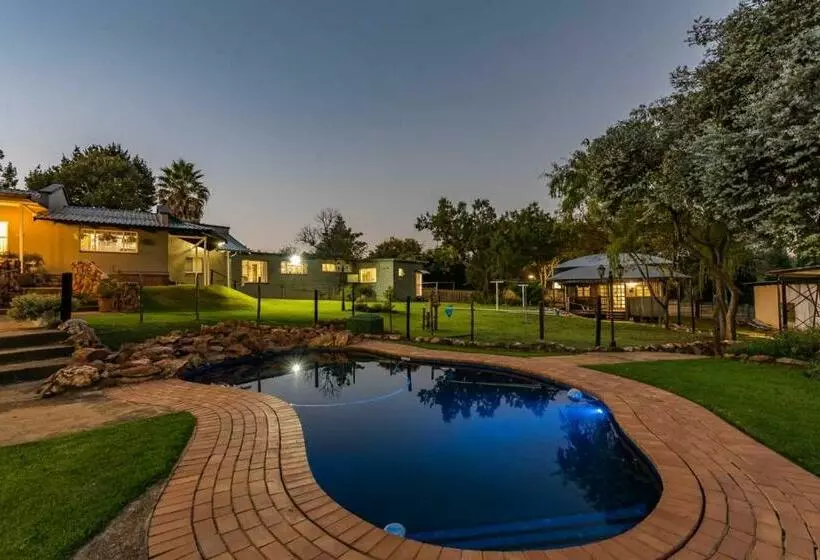 Self Catered Apartment With Pool