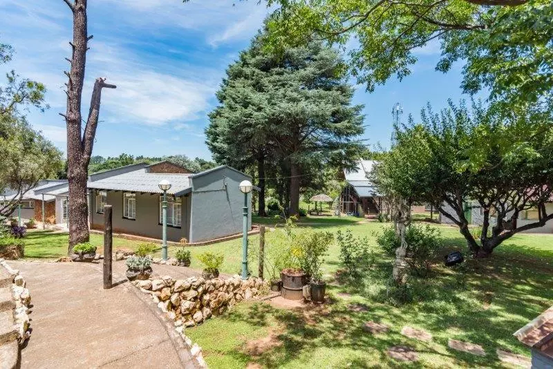 Self Catered Apartment With Pool