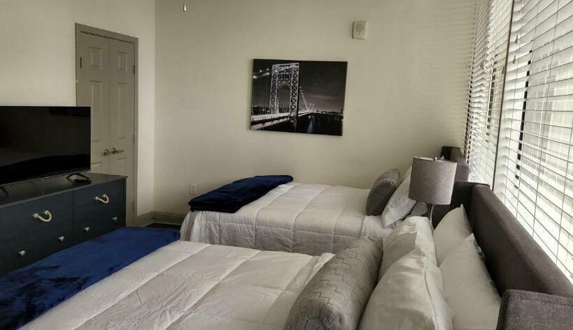 The Diamond Lux Apt Near Nrg & Tx Med Center W Pool