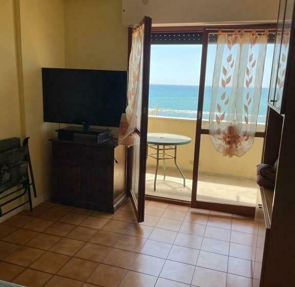 Accogliente Appartamento Vista Mare Nettuno