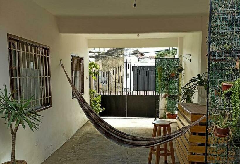 Acogedor Independiente Casa Jh B