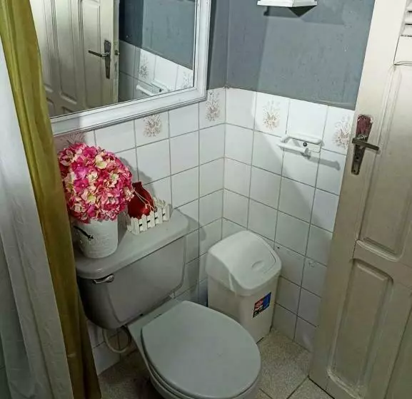 Acogedor Independiente Casa Jh B