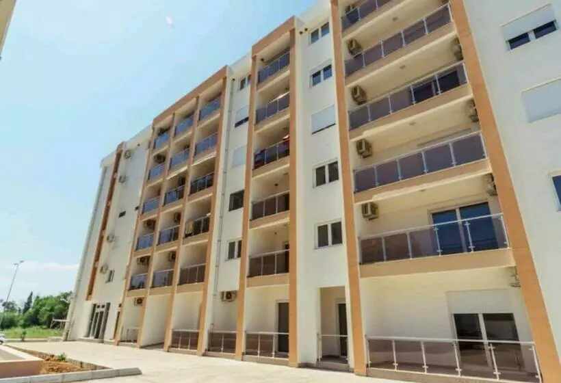 Apartments Leo