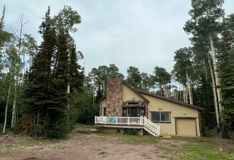 Brian Head Cabin   1 Mile From All Ski Lifts! Cozy, Spacious & Lots Of Fun