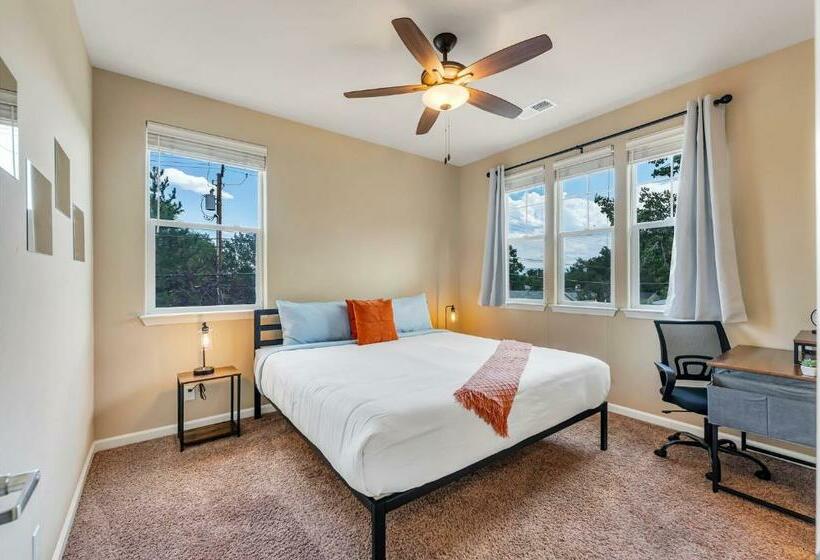 Midtown Luxe Stay—king Beds, Ensuite Baths, Great Location