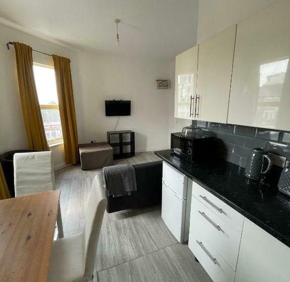 Nky Streatham Apartment