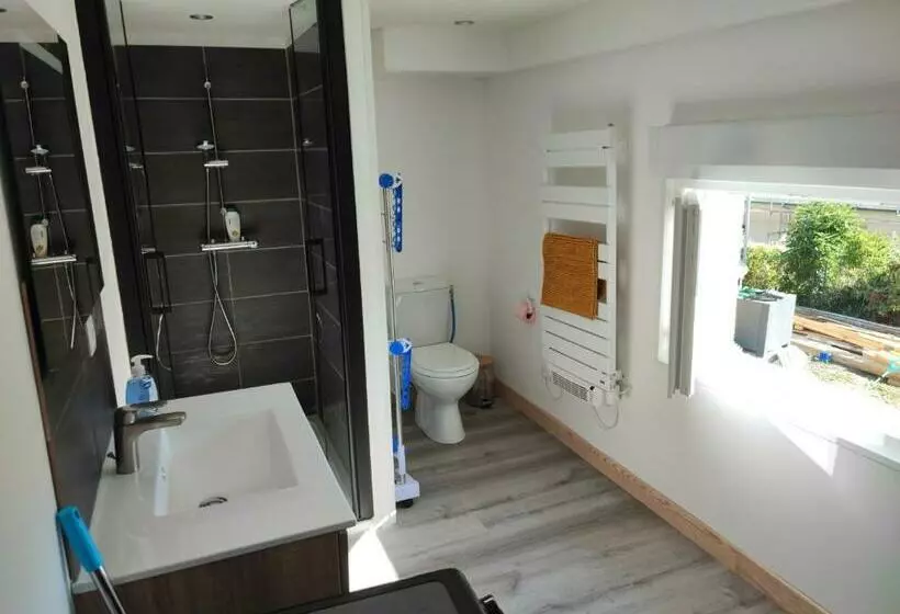 Petit Coin De Bonheur Studio Neuf Et Lumineux à 5mins Du Centre Ville