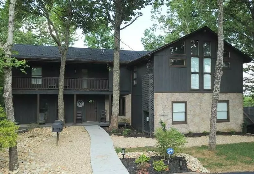 Smoky Vista Retreat