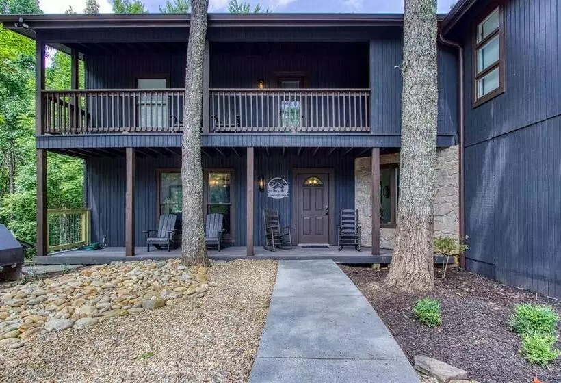 Smoky Vista Retreat