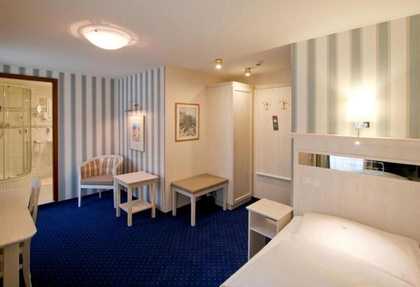 ホテル Alter Landkrug