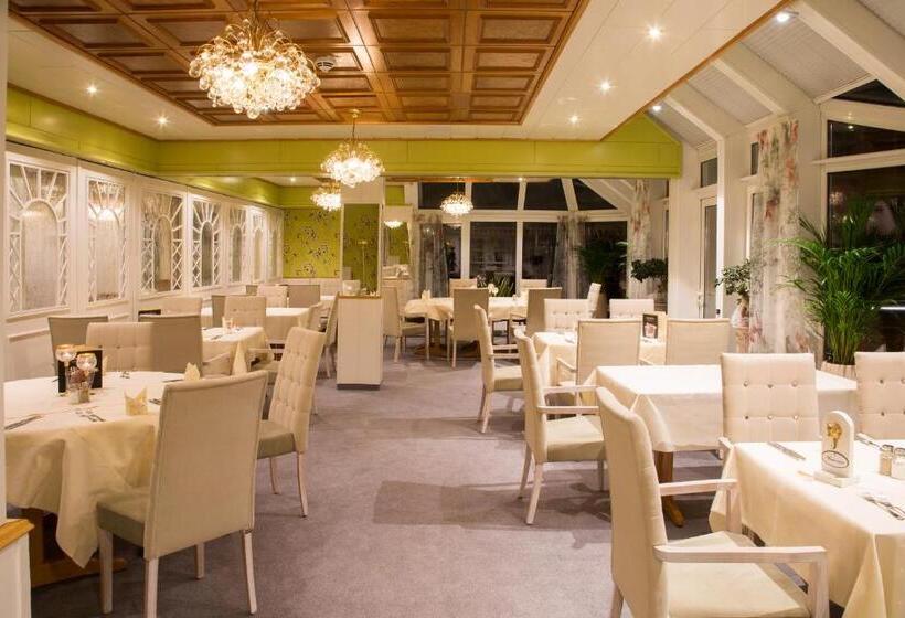 ホテル Alter Landkrug