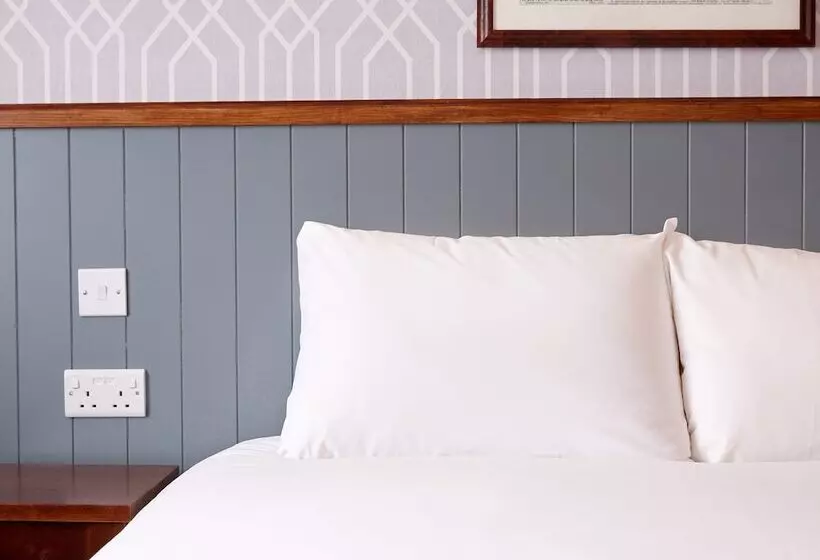 Otel Chase Inn By Greene King Inns