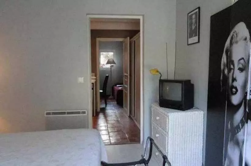 هتل Riad Des Vignes