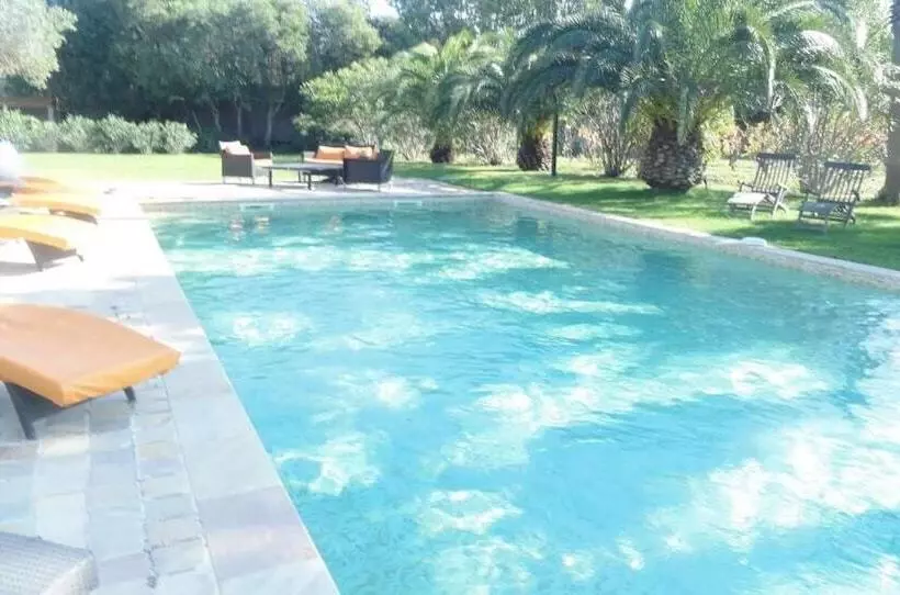 هتل Riad Des Vignes