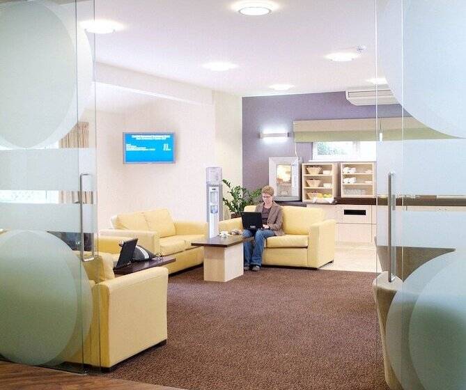 בית מלון כפרי Cranfield Management Development Centre