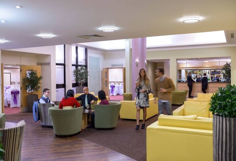 בית מלון כפרי Cranfield Management Development Centre