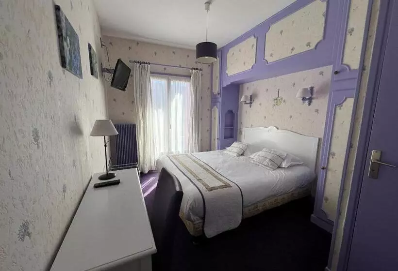 호텔 Hôtel Restaurant Le Grillon