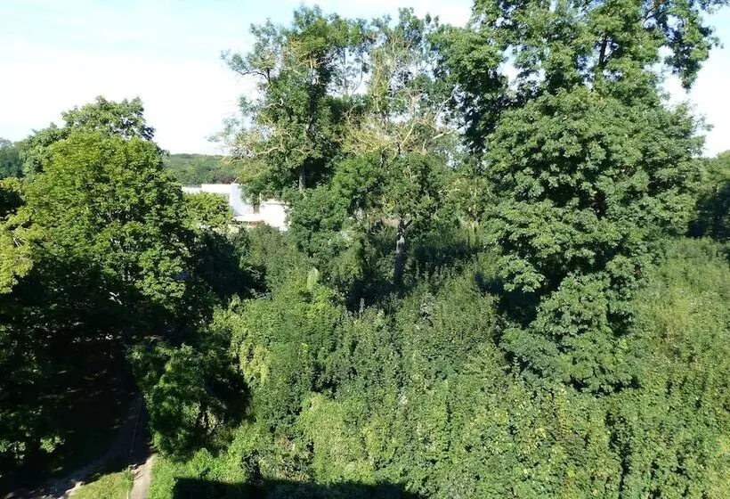 فندق Ibis Paris Meudon Velizy