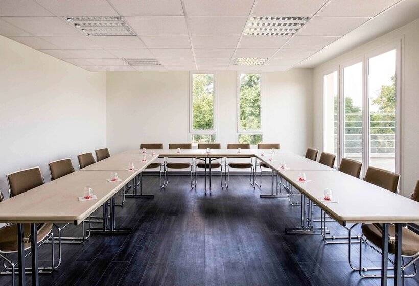 Hotel Ibis Paris Meudon Velizy