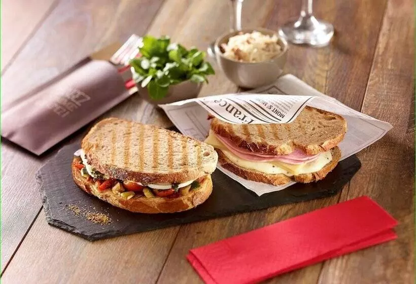 فندق Ibis Paris Meudon Velizy