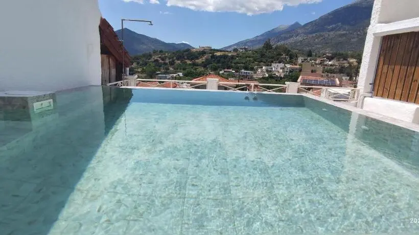 Hotelli Keramos