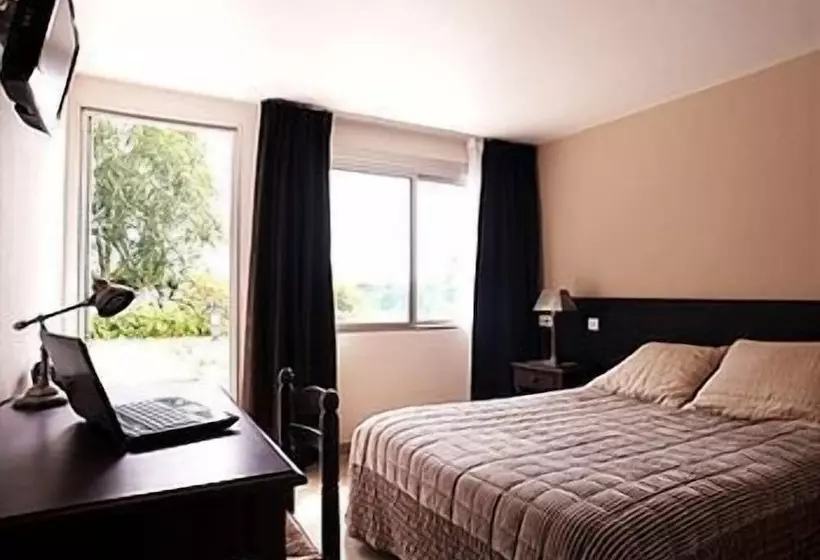 בית מלון כפרי La Longue Vue