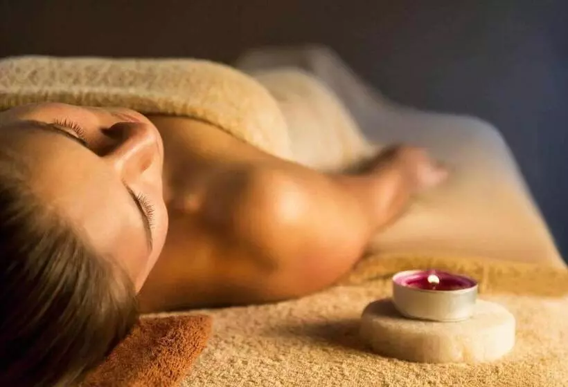 Отель Le C Boutique Hôtel