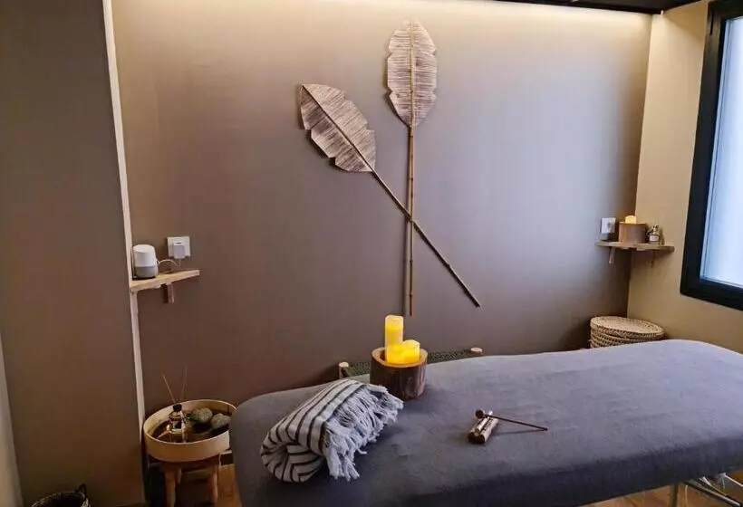 Отель Le C Boutique Hôtel