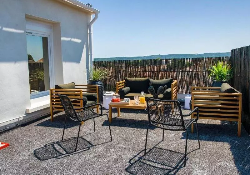 Отель Le C Boutique Hôtel