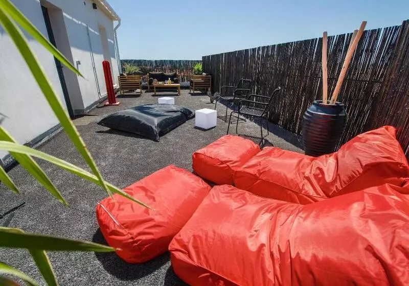 Отель Le C Boutique Hôtel