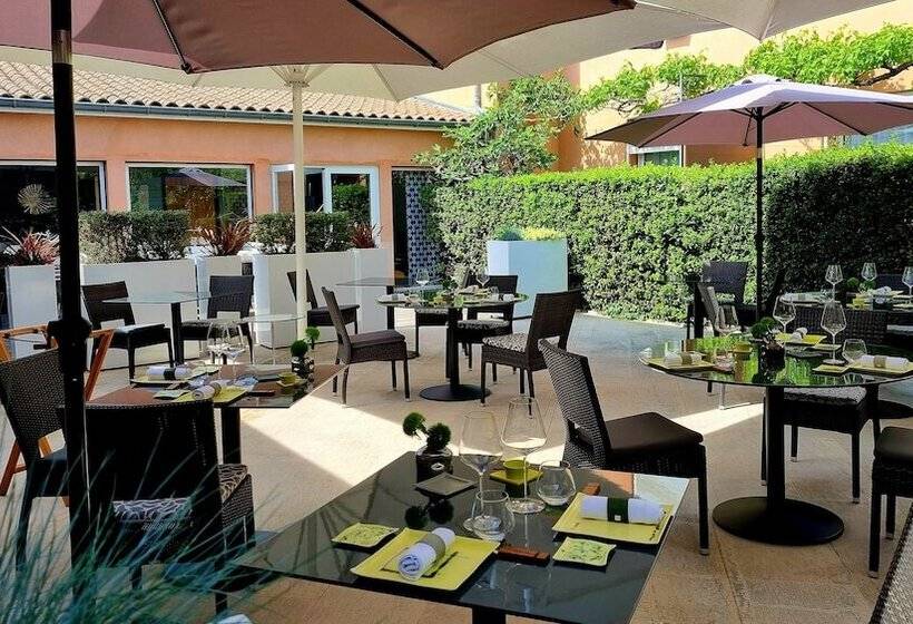 فندق Le Carré D Alethius Logis Hôtel Restaurant