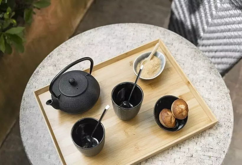 Отель Le Carré D Alethius Logis Hôtel Restaurant