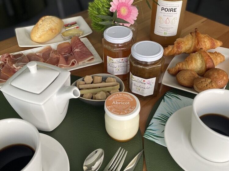 فندق Le Carré D Alethius Logis Hôtel Restaurant