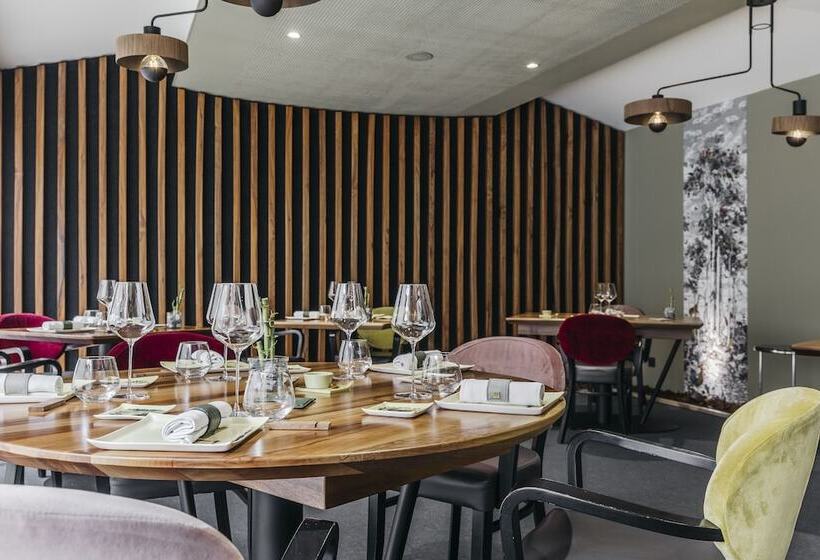 فندق Le Carré D Alethius Logis Hôtel Restaurant