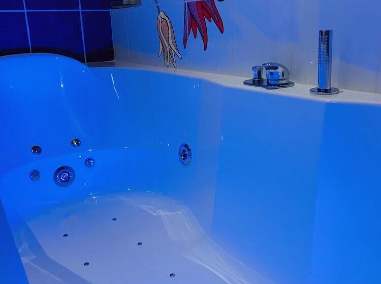 فندق Le Carré D Alethius Logis Hôtel Restaurant