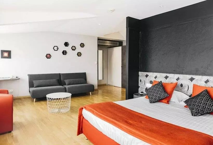 Отель Le Carré D Alethius Logis Hôtel Restaurant