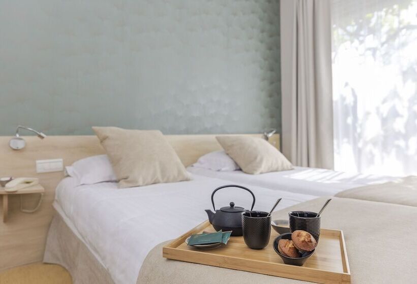 فندق Le Carré D Alethius Logis Hôtel Restaurant