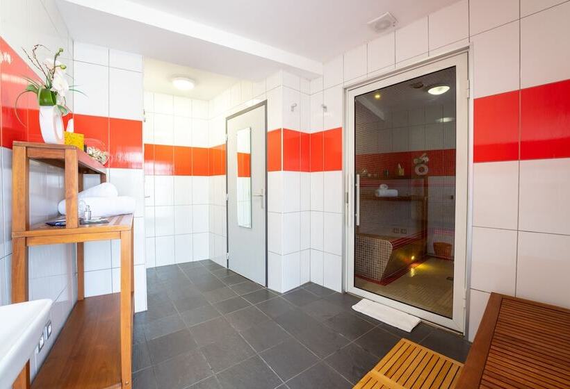 酒店 Le Manoir D Agnès Logis Hôtel Restaurant