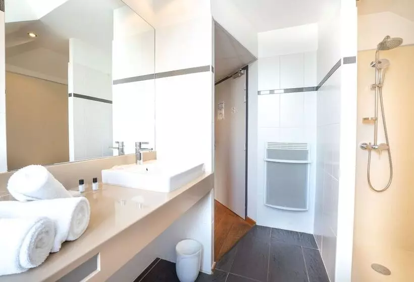 호텔 Le Manoir D Agnès Logis Hôtel Restaurant