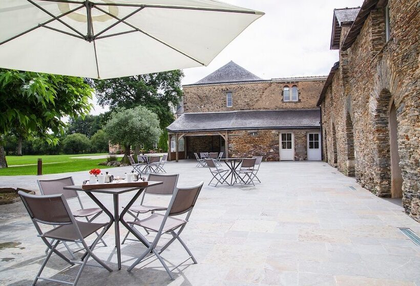 Отель Le Manoir De La Jahotière