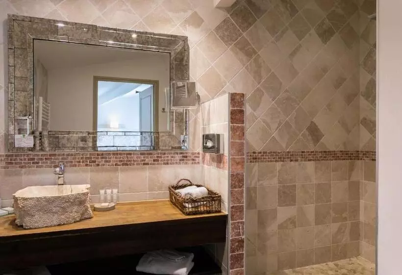 Otel Le Mas De Cocagne