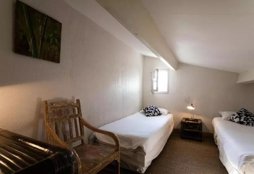 Otel Le Mas De Cocagne